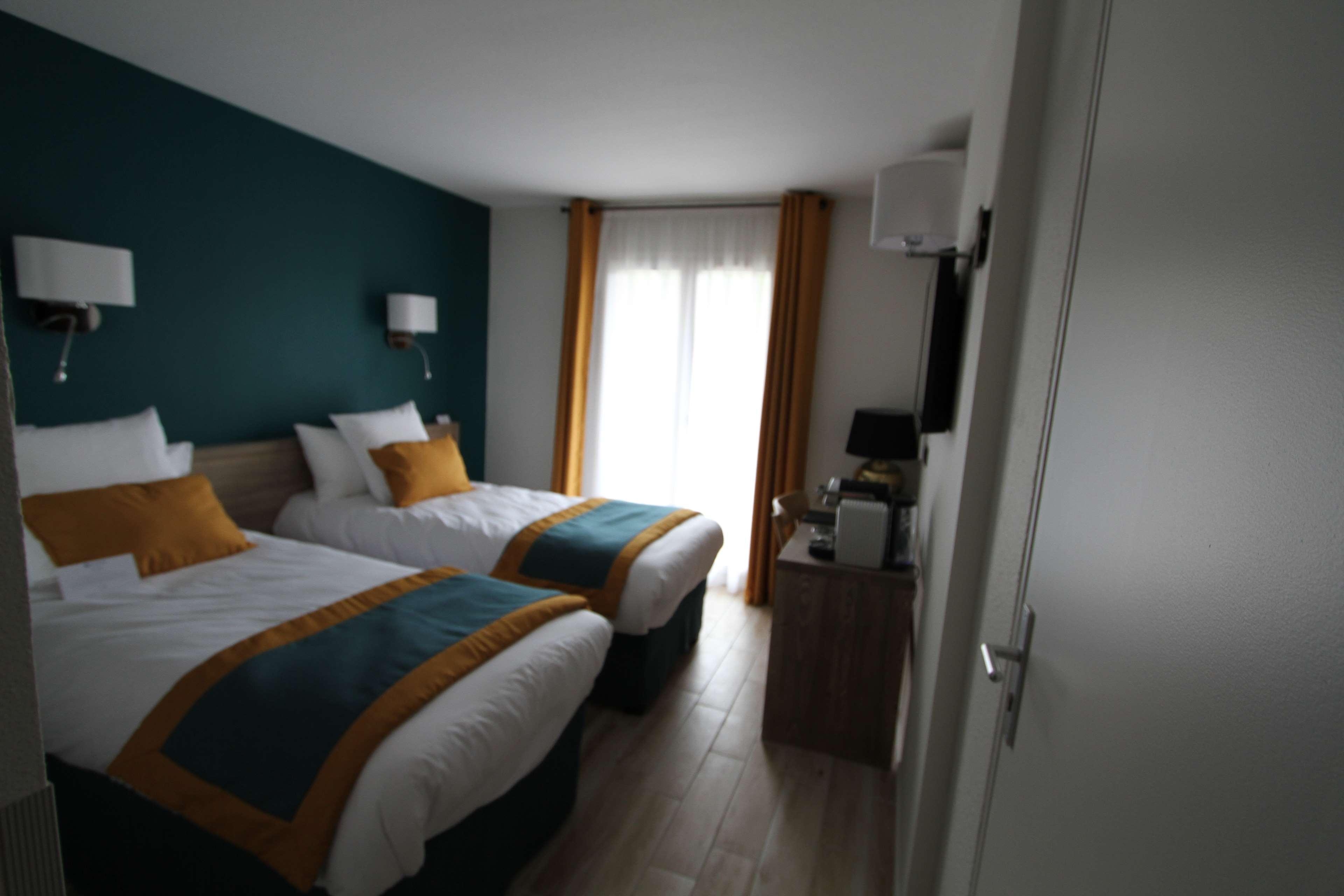 Best Western Le Vauban Prades  Bagian luar foto
