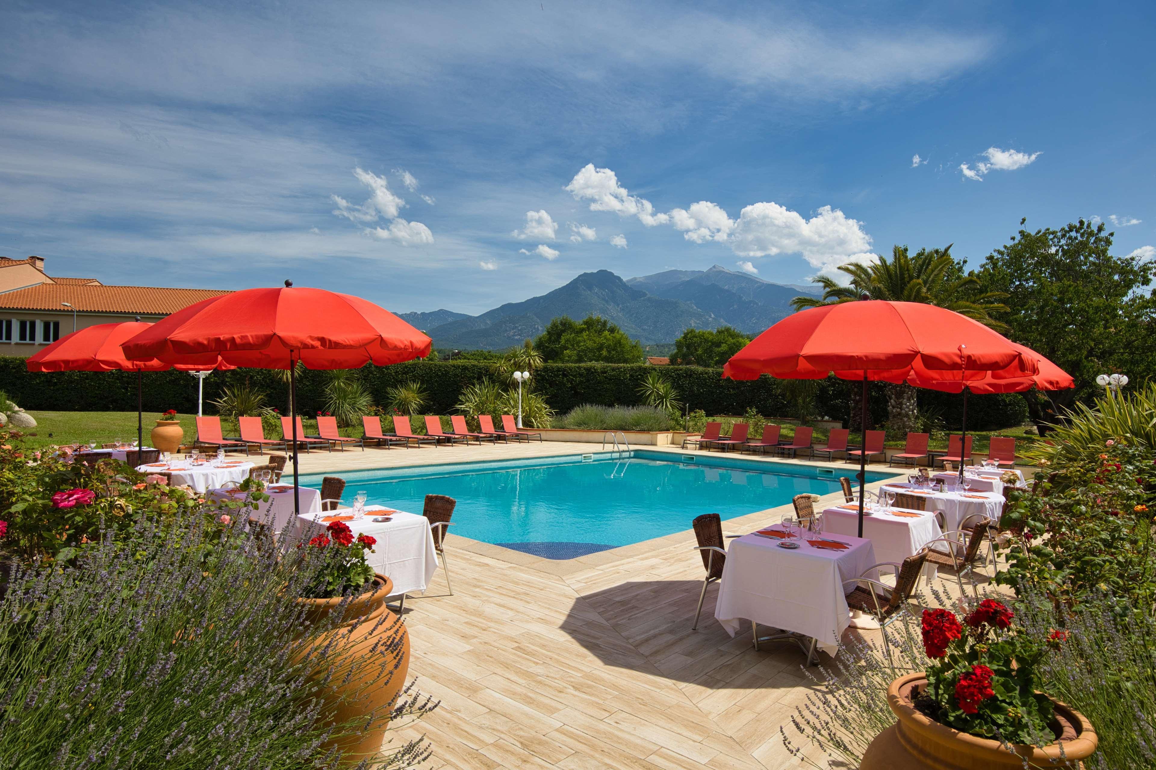 Best Western Le Vauban Prades  Bagian luar foto