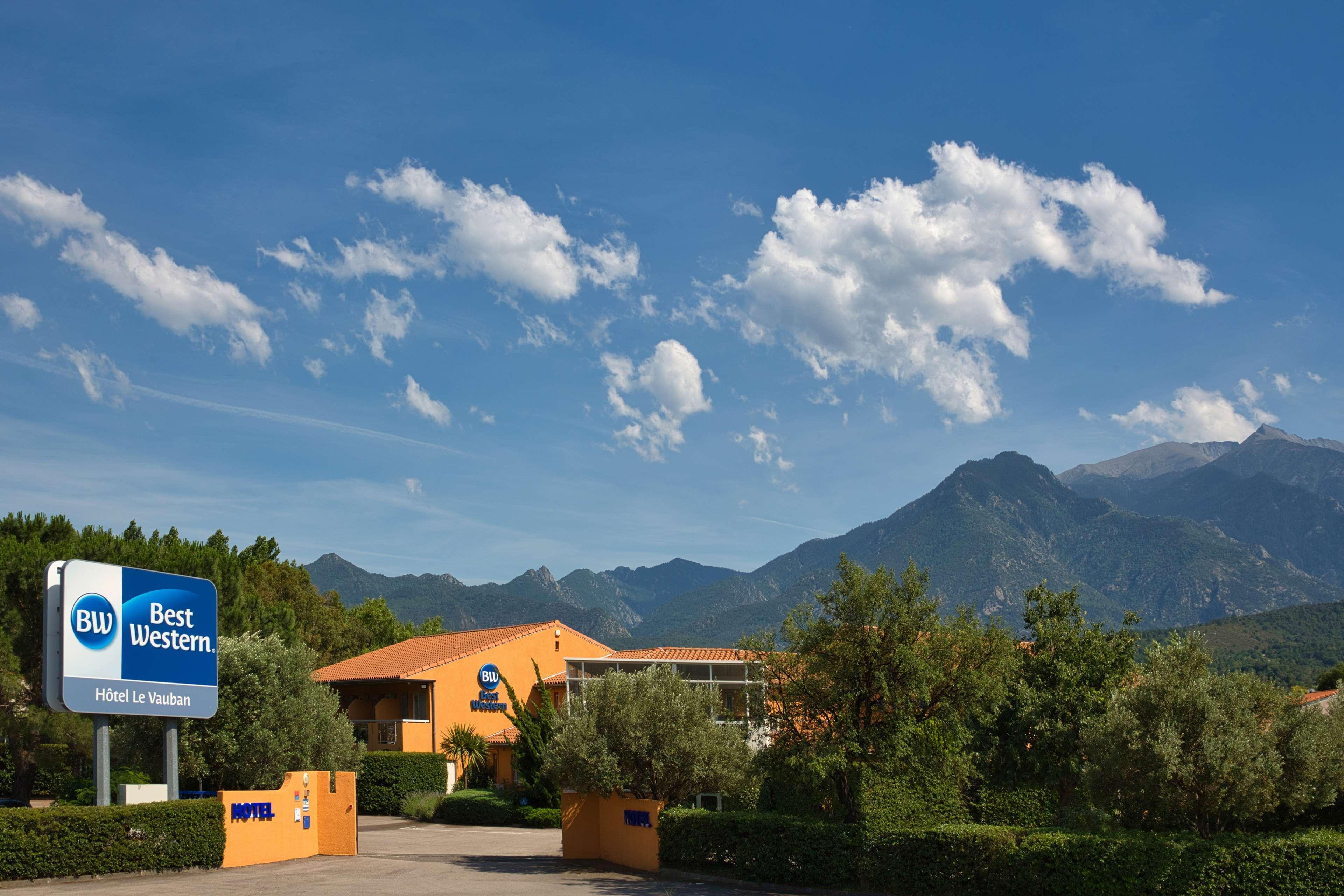 Best Western Le Vauban Prades  Bagian luar foto
