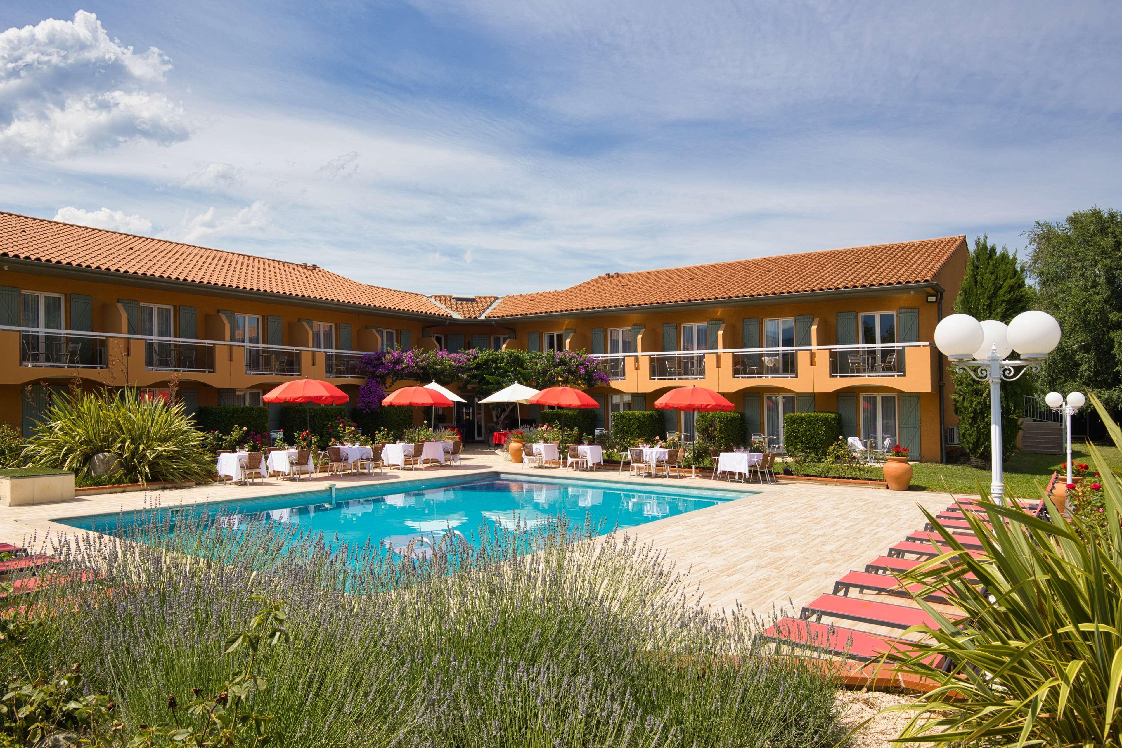 Best Western Le Vauban Prades  Bagian luar foto