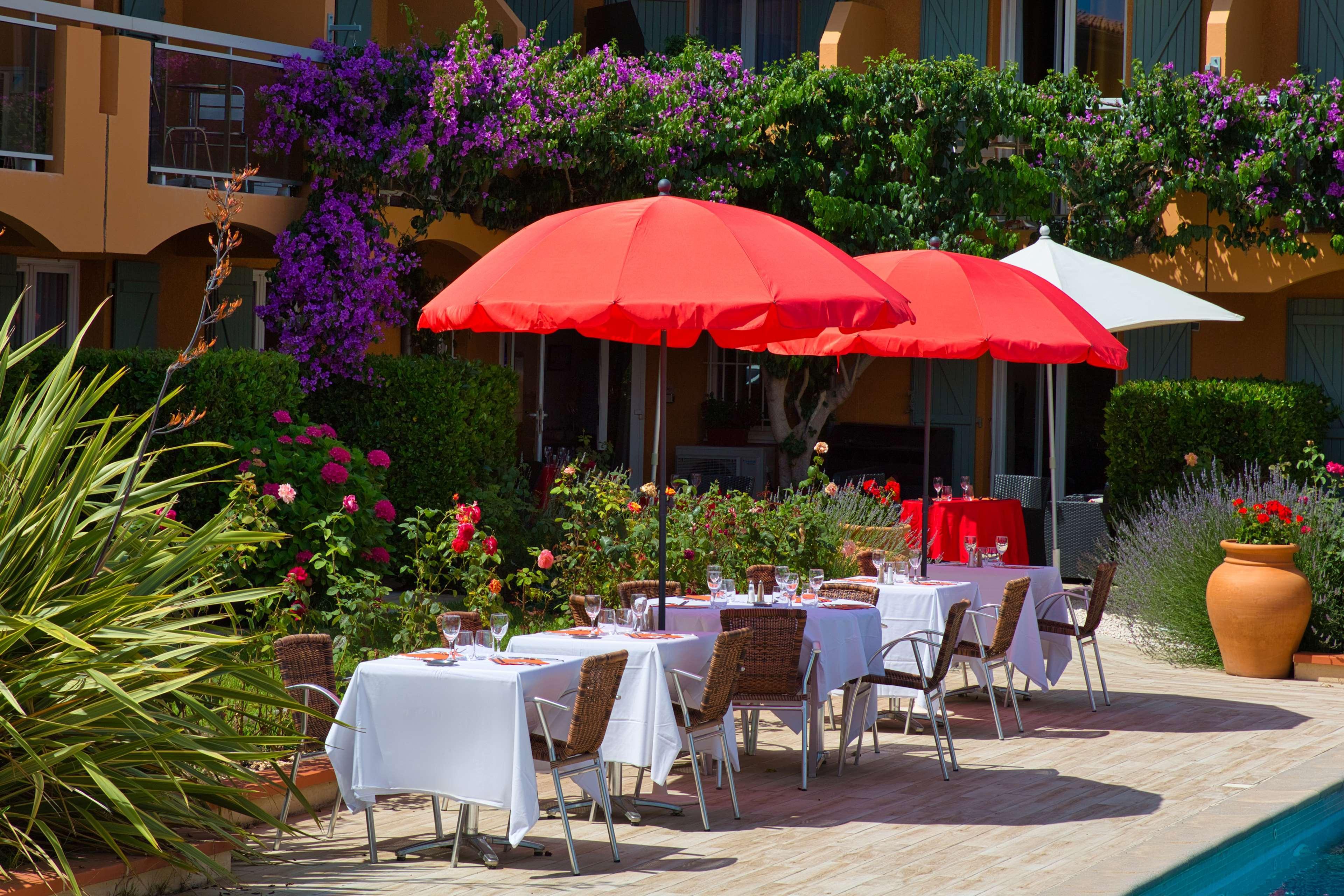 Best Western Le Vauban Prades  Bagian luar foto